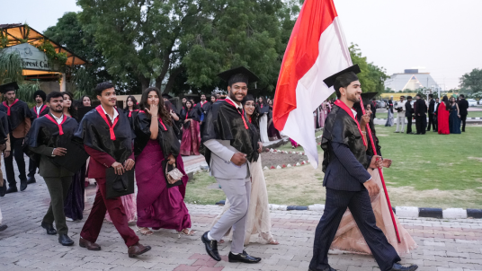 Zenith: The Farewell ceremony of GSB College